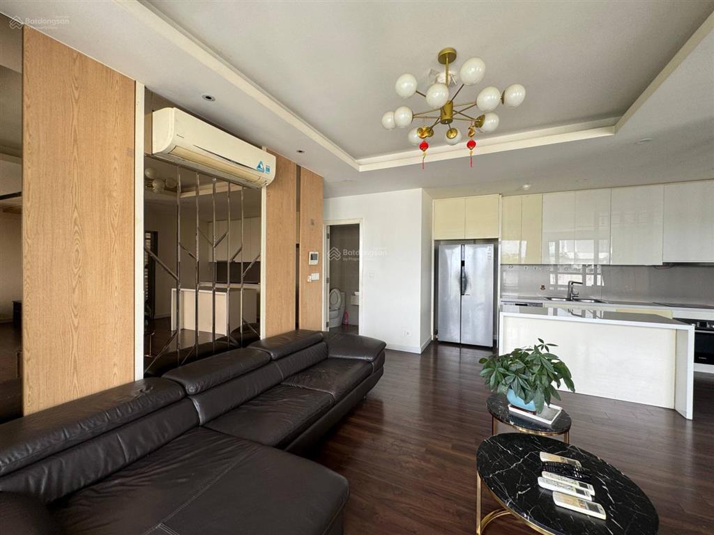 Cho thuê căn hộ 3 phòng ngủ đảo kim cương diện tích 143m2 full nội thất đẹp  view sông  trống sẳn