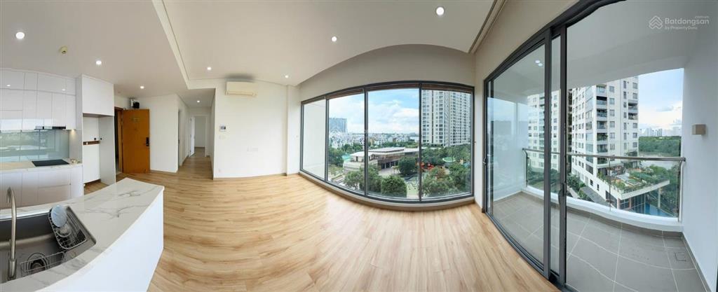 Nhà đẹp trống sẵn cho thuê văn phòng đảo kim cương diamond island quận 2. giá 26 triệu  90m  ntcb