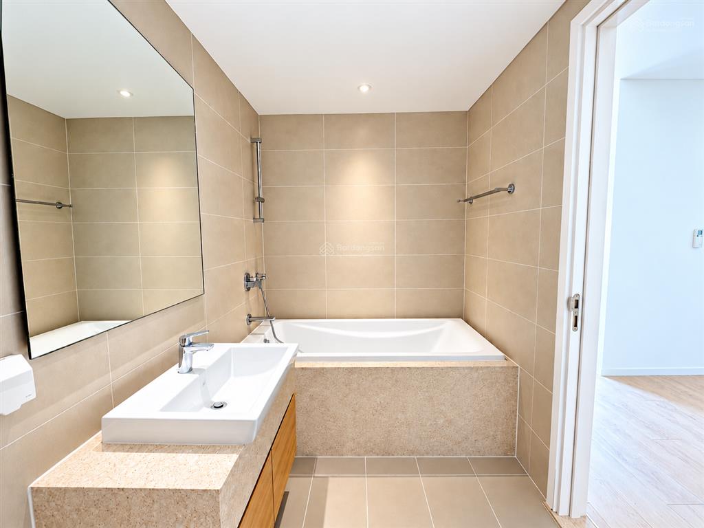 Giá tốt! cho thuê căn hộ 2 phòng ngủ đảo kim cương  diamond island  90m2  giá 23 triệu