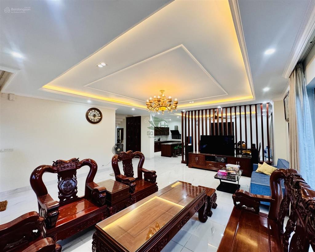 Cho thuê nhà nguyên căn 2.5 tầng 4 phòng ngủ khu mỹ gia giá 40 triệu / tháng