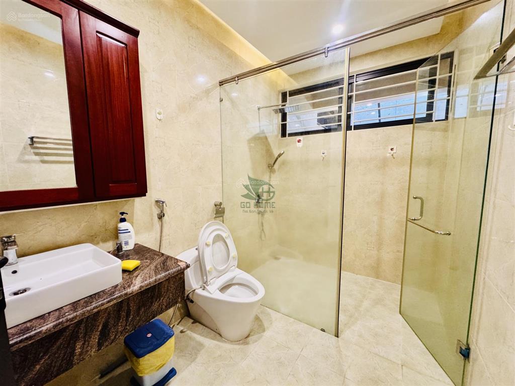 Cho thuê nhà nguyên căn 2.5 tầng 4 phòng ngủ khu mỹ gia giá 40 triệu / tháng