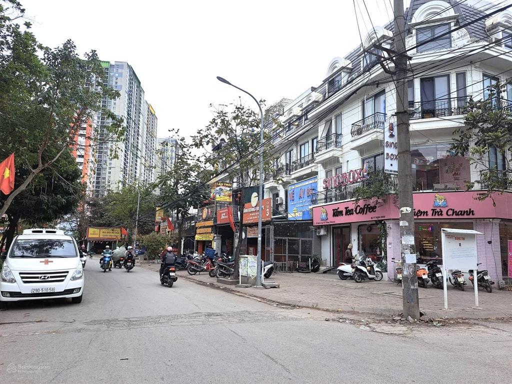 Chủ cần bán gấp trong 1 tuần  liền kề phùng khoang  vỉa hè  nhà đang kinh doanh