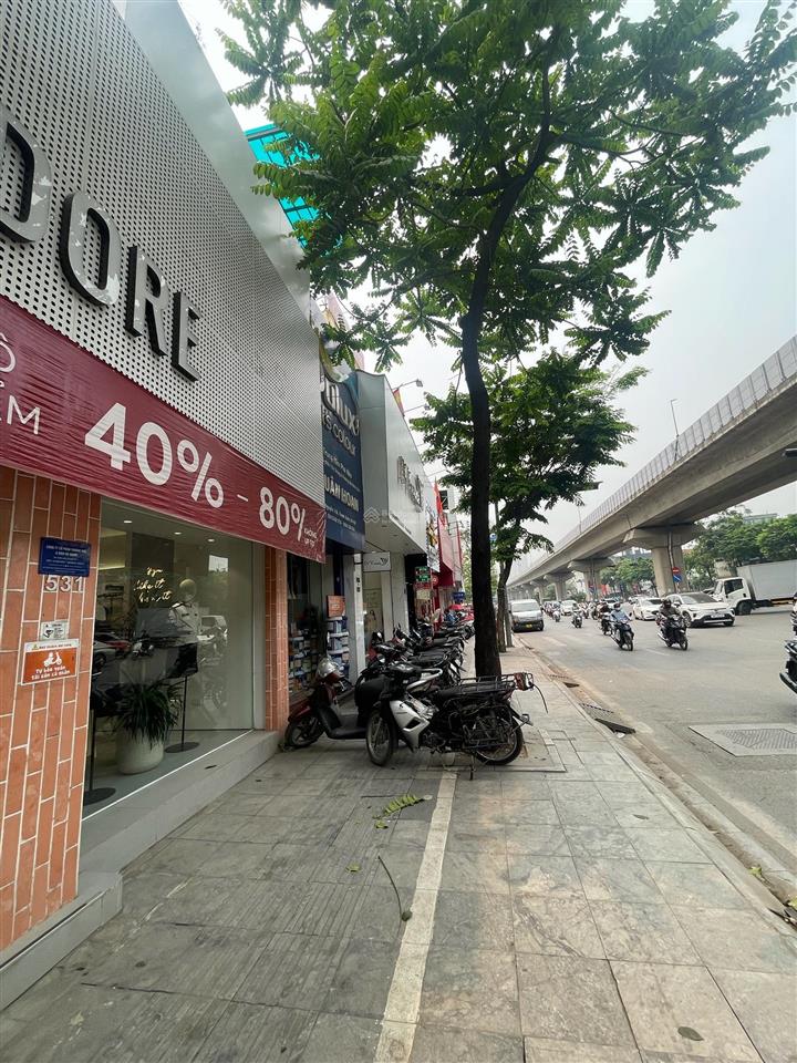 Chủ bán chia tài sản cho con  mặt phố nguyễn trãi  cần bán nhanh