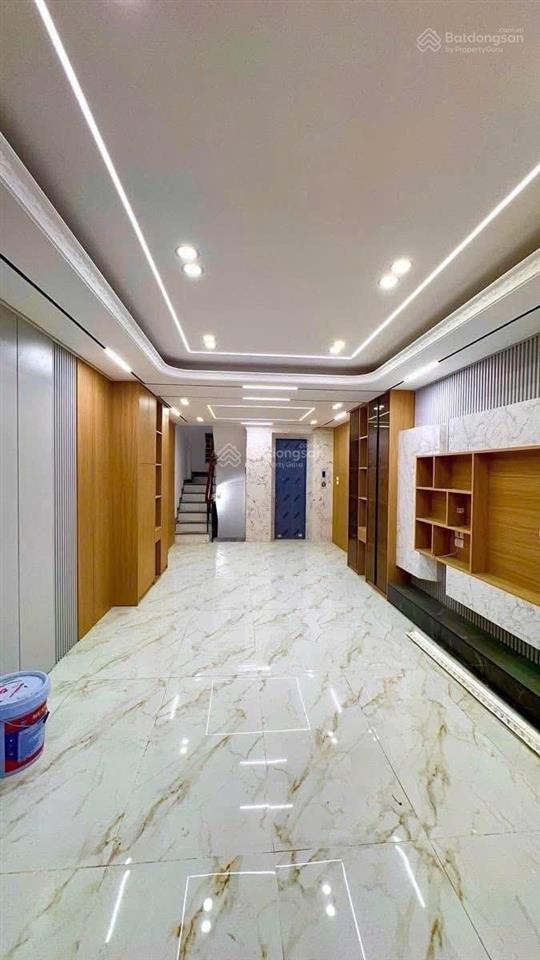 Hiếm  phùng khoang  nam từ liêm  vị trí đẹp hiếm nhà bán 10m ra mặt phố  5 tầng thang máy