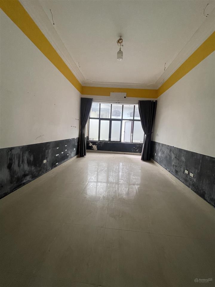 Bán nhanh trong tháng 5  giá thương lượng tốt vị trí kinh doanh có 1 02  nguyễn văn lộc  hđ