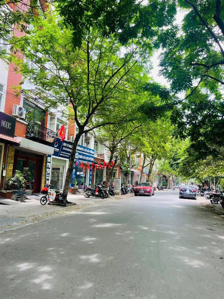 Chủ nhà thật sự muốn bán phân lô nguyễn văn lộc hàng xóm làng việt kiều châu âu  7 tầng