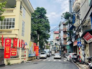 Siêu hiếm  trung văn  phùng khoang  ngõ thông  ô tô tránh chạy vòng quanh