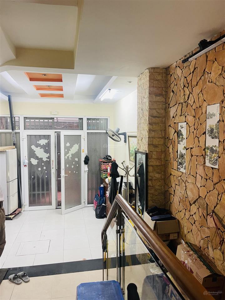 Chủ nhà cần bán gấp nhà trung kính  cầu giấy  giá đầu tư