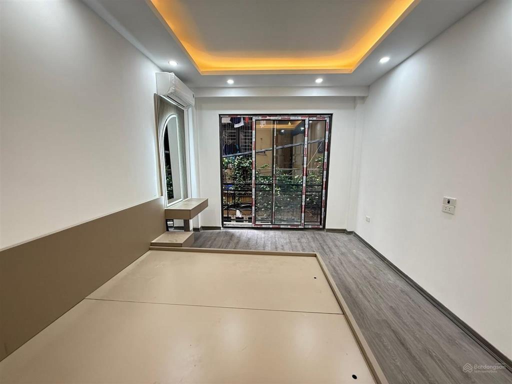 Chính chủ bán nhà ngõ 17 đại mỗ  nam từ liêm  giá 7.3 tỷ  thiết kế 5 ngủ