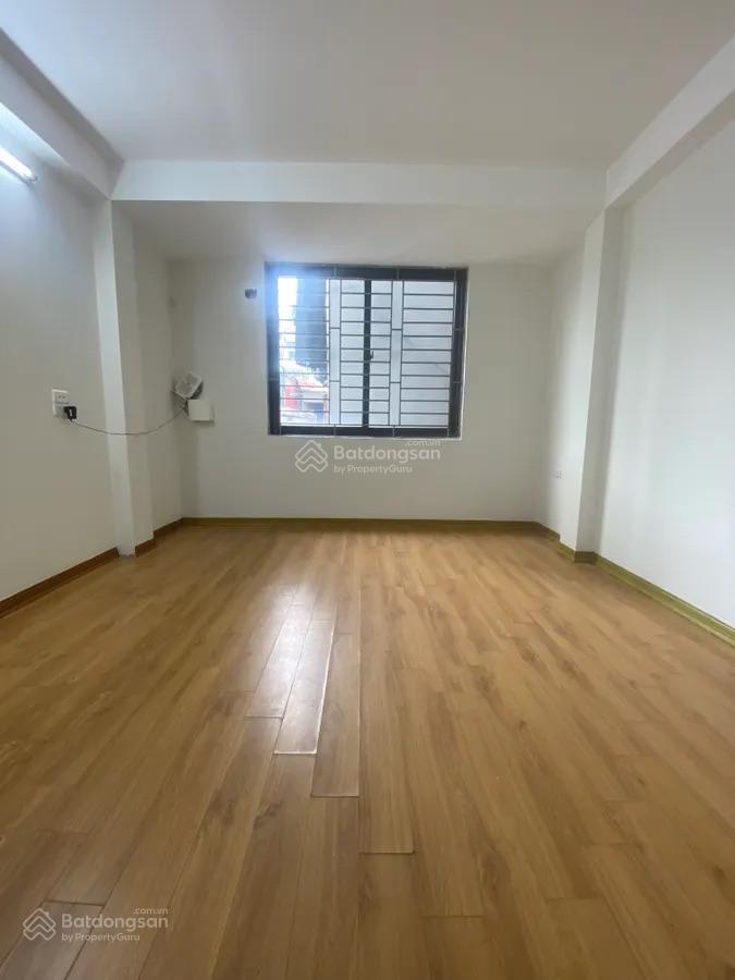Ngã tư vạn phúc  giá 7,3 tỷ  nhà 4 phòng ngủ  dt 35m2 * 4t * 3,6m mt