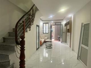Ngã tư vạn phúc  giá 7,3 tỷ  nhà 4 phòng ngủ  dt 35m2 * 4t * 3,6m mt