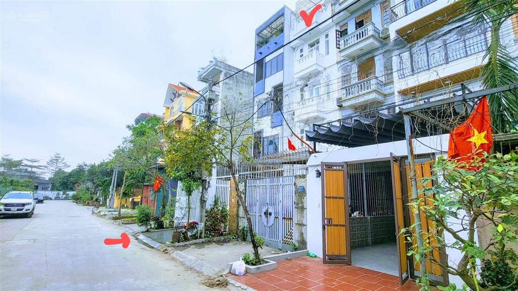 Nhà chính chủ 80m2 4pnx3t sân 30m, đường 8m, ô tô, gần đường 2,5 tt công an, khương đình 14,8 tr/th