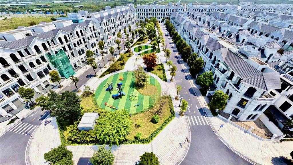 Shophouse sb01 giá 16.x tỷ sổ đỏ lâu dài vocp1