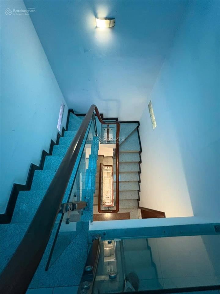 Mặt tiền nội bộ khu sư vạn hạnh, phường 12, quận 10, 4x14m, hầm 4 tầng hđt 33tr/th chỉ 17.5 tỉ tl