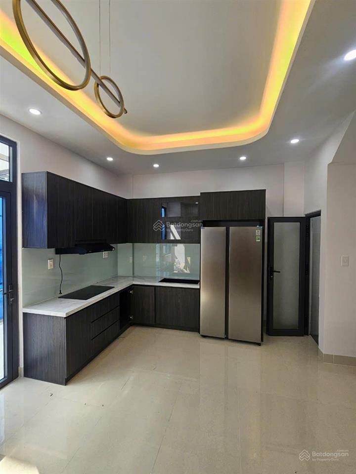 Cho thuê nhà 3 lầu 1 trệt, 3pn, 4wc, full nội thất mới  0987 333 ***