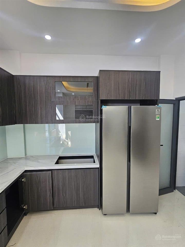 Cho thuê nhà 3 lầu 1 trệt, 3pn, 4wc, full nội thất mới  0987 333 ***