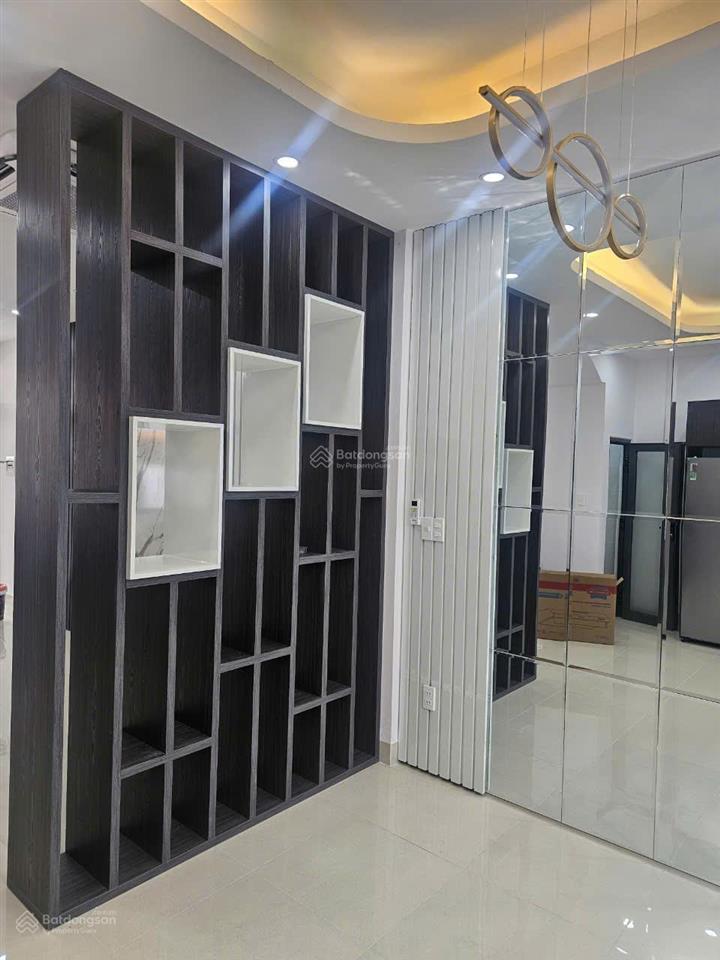 Cho thuê nhà 3 lầu 1 trệt, 3pn, 4wc, full nội thất mới  0987 333 ***