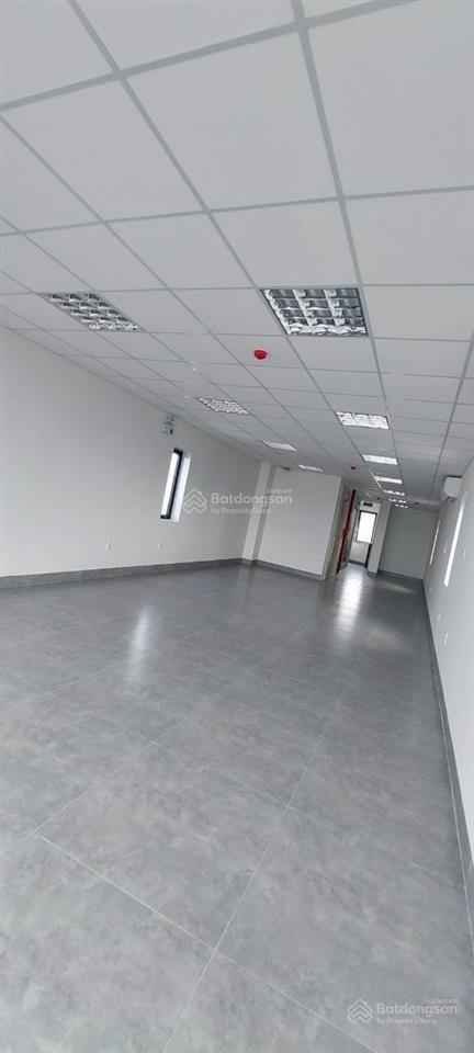 Trống mặt bằng cho thuê tại tòa nhà 88 khúc hạo, p.sơn trà, 10 triệu, 100m2