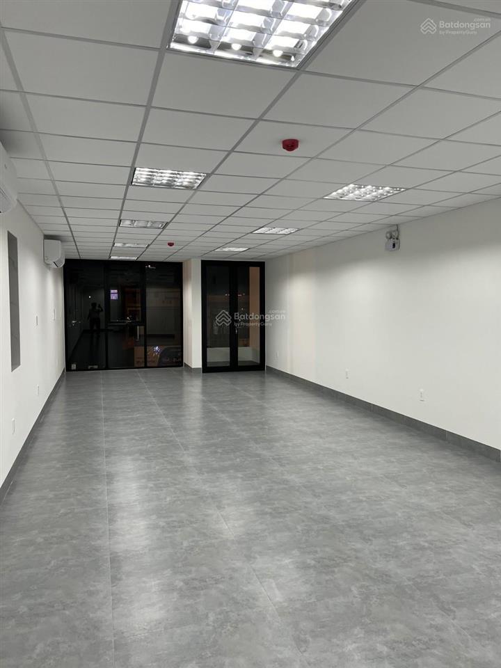 Trống mặt bằng cho thuê tại tòa nhà 88 khúc hạo, p.sơn trà, 10 triệu, 100m2