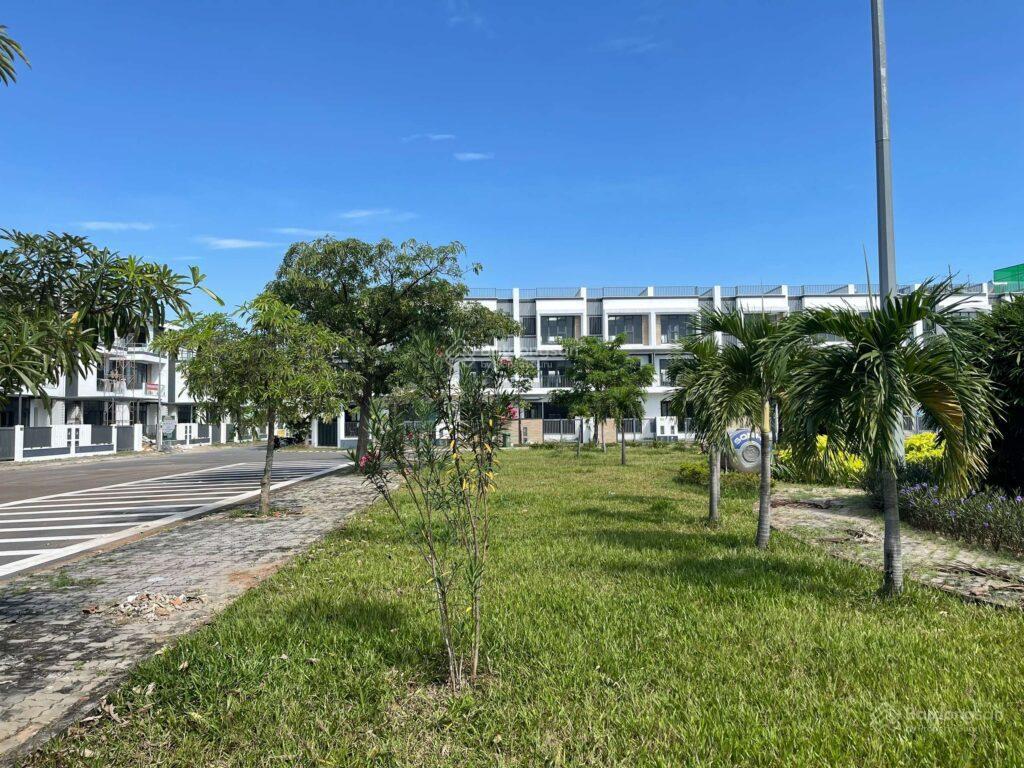 Chủ cần tiền bán gấp nhà phố đông tăng long 7,2 tỷ
