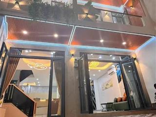 Bán nr 3 tầng  45m2 (4 x 11) , 5pn, 4wc, 7 tỷ tại phường 12, trần huy liệu quận phú nhuận, hot!