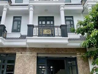  Nhà Sài Gòn 3 tầng chỉ đưa 860 triệu ở ngay