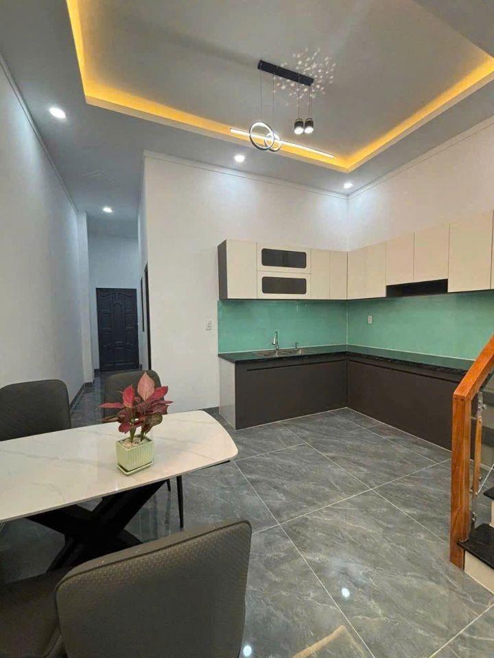 Nhà 2 tầng SHR sẵn chỉ 2 tỷ 250