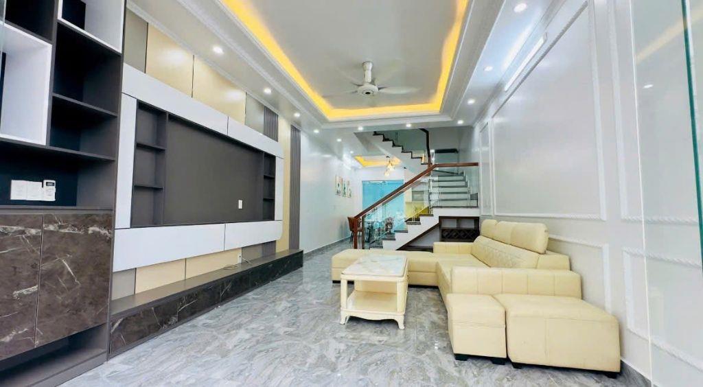 Chỉ với 700 triệu nhận nhà ngay