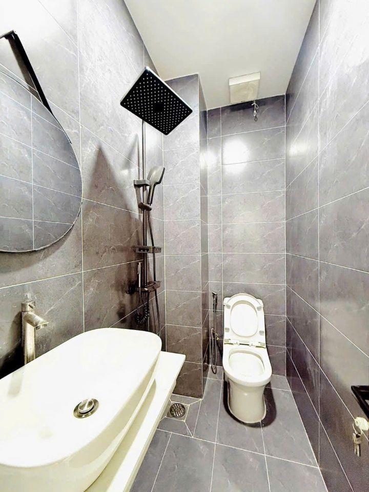 Nhà SHR DT:80 m2 đưa trước chỉ 600 triệu
