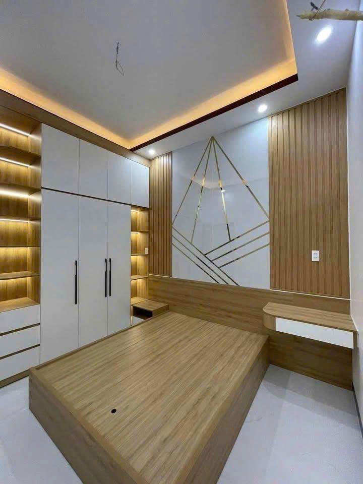 Nhà riêng SHR 3pn chỉ 590 ở ngay