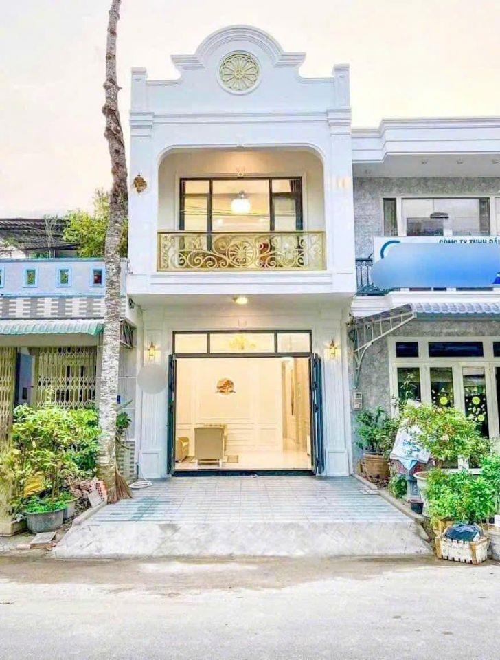 SHR sang tên ngay đưa trước chỉ 550 triệu