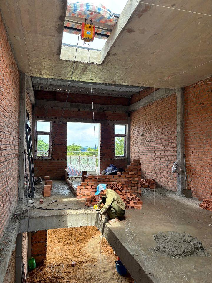 Nhà 2 tầng SHR DT 80m2 (Full thổ)