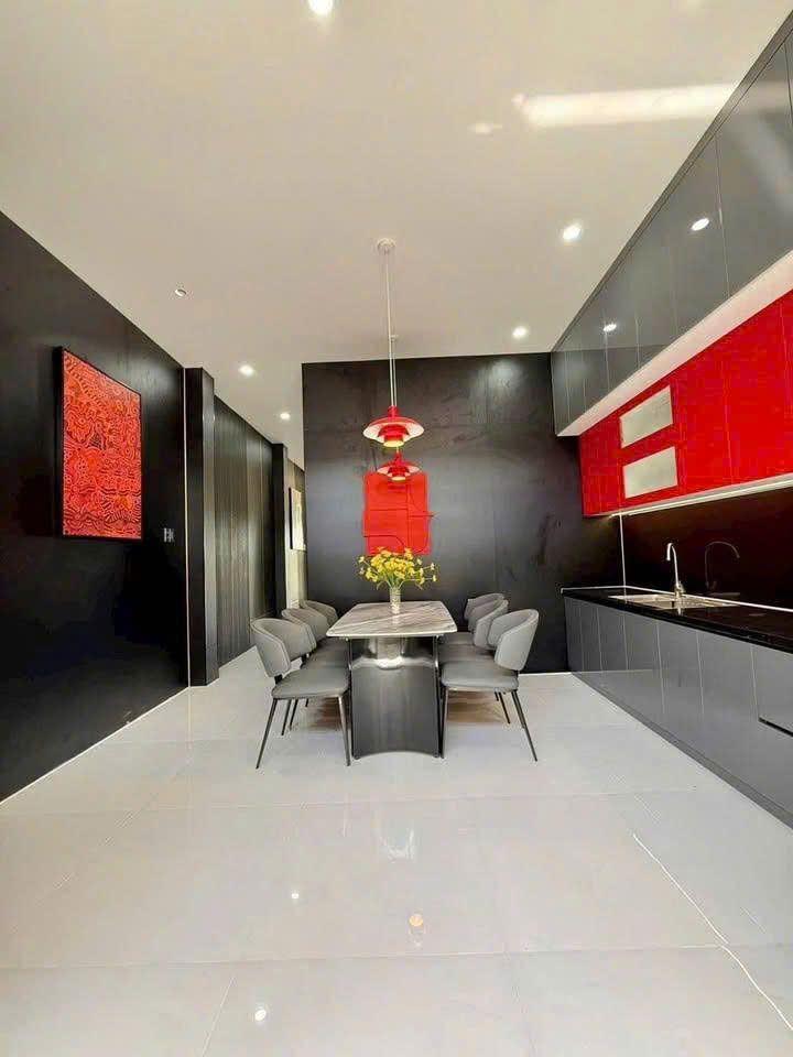  Chỉ 1 tỷ 790 sở hữu ngay nhà SG 2 tầng