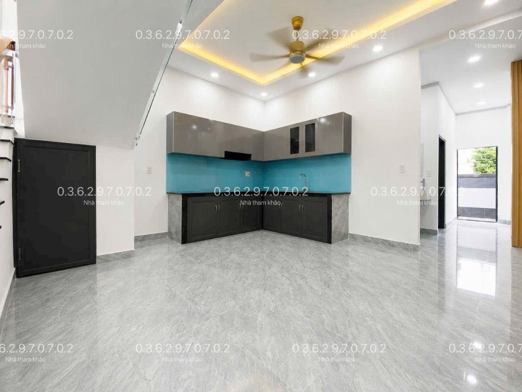 Nhà DTS: 160 m2 đưa trước có 600 triệu
