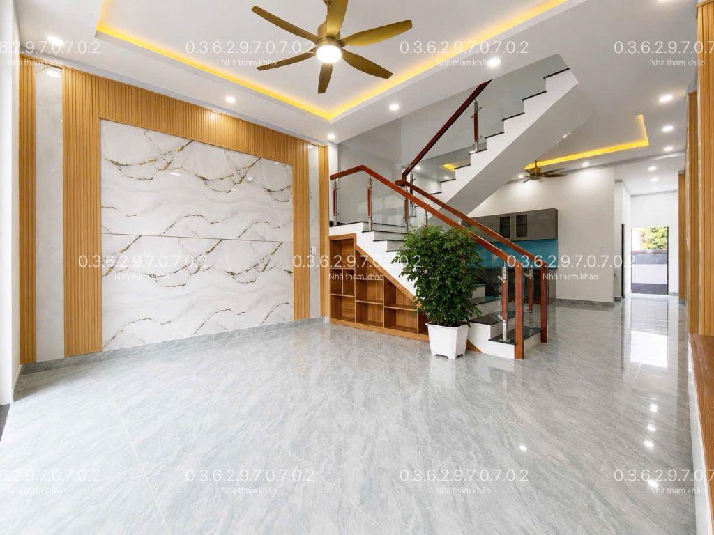 Nhà DTS: 160 m2 đưa trước có 600 triệu