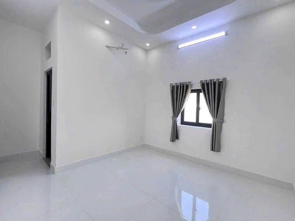 2 tầng 3 pn ngay trung tâm P.Bình Cơ TP.HCM