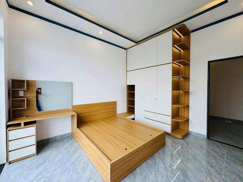 Nhà gần chợ đêm Uyên Hưng chỉ 1 tỷ 850 sở hữu