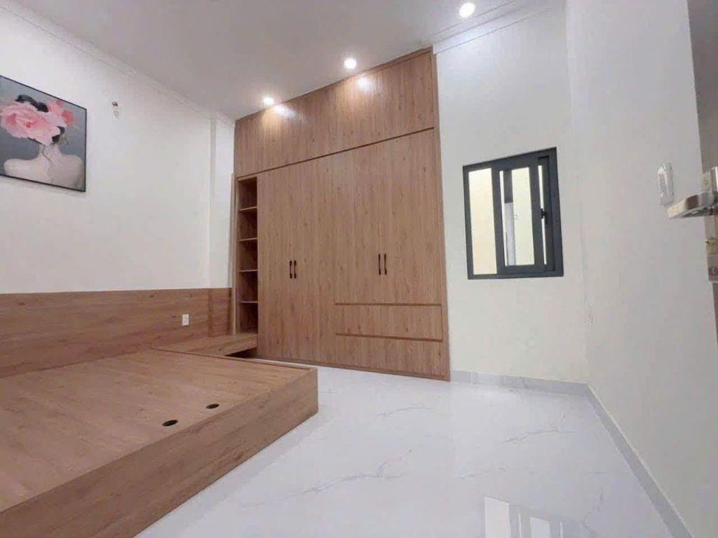 Chỉ 1 tỷ 780 sở hữu , gần chợ đêm Uyên Hưng