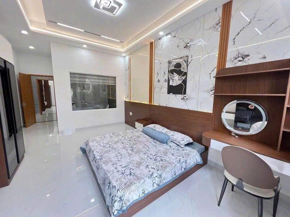 2 tầng SHR bỏ trước chỉ 590 triệu