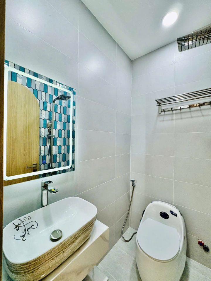 2 tầng SHR bỏ trước chỉ 590 triệu
