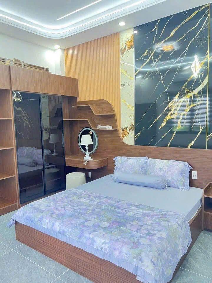 2 tầng SHR bỏ trước chỉ 590 triệu