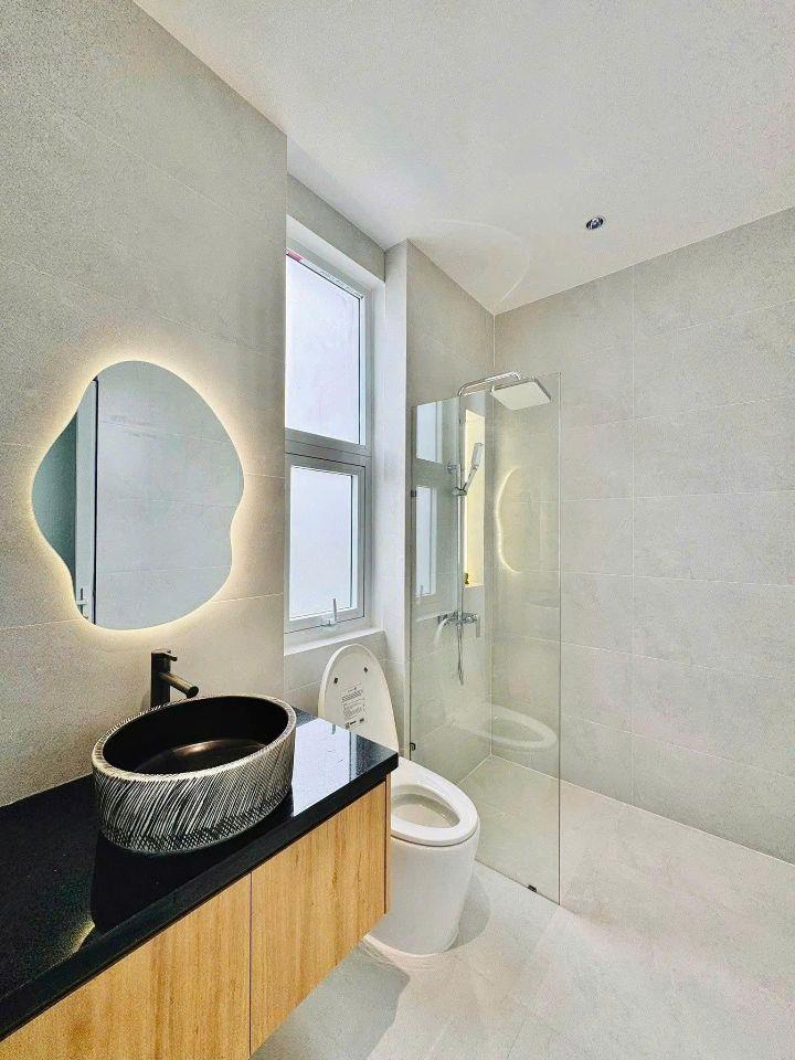 Nhà 2 tầng SHR đưa trước chỉ 600 triệu