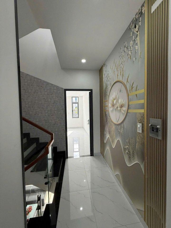 Nhà 2 tầng SHR đưa trước chỉ 600 triệu