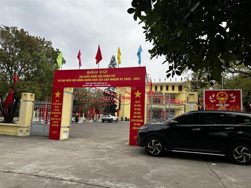 Bán lô đất 50m2, ngõ oto, gần trường cấp 12 , sát dự án tp. thông minh, sổ đỏ sẵn, không quy hoach