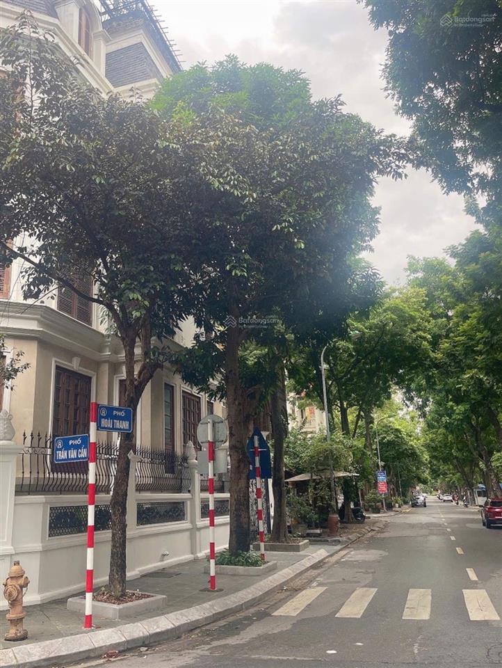 Bán biệt thự khu đô thị mỹ đình 2, phân lô, ô tô, vỉa hè, 200m, 4 tầng đẳng cấp thượng lưu.
