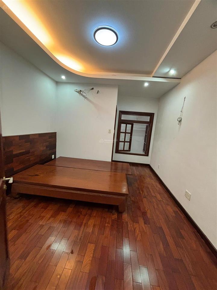 Cho thuê nhà mặt tiền d2 trung tâm bình thạnh gần quận 1, 7pn, làm vp, showroom cực hợp!