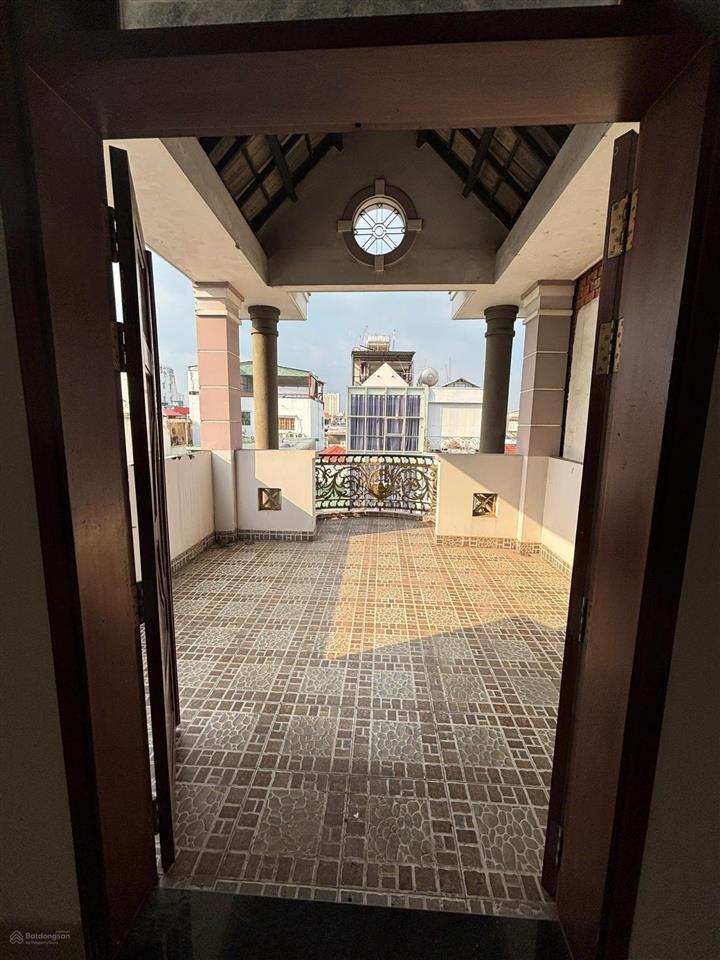 Cho thuê nhà mặt tiền d2 trung tâm bình thạnh gần quận 1, 7pn, làm vp, showroom cực hợp!