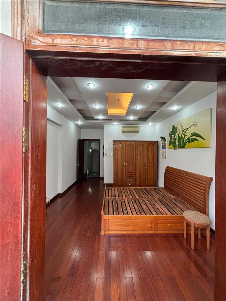 Cho thuê nhà mặt tiền d2 trung tâm bình thạnh gần quận 1, 7pn, làm vp, showroom cực hợp!