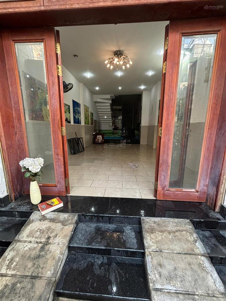 Cho thuê nhà mặt tiền d2 trung tâm bình thạnh gần quận 1, 7pn, làm vp, showroom cực hợp!