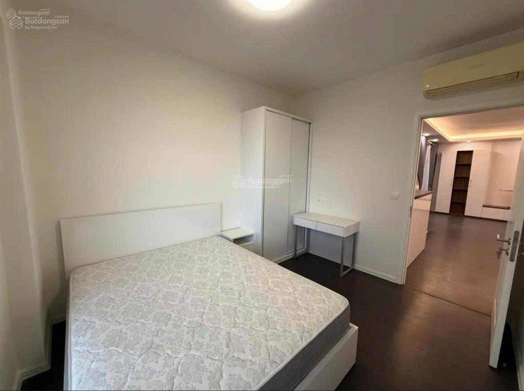 Bán 3 ngủ góc giá rẻ imperia minh khai, đồ đẹp nhà mới tinh giá chuẩn giá 10tỷ4 sổ chính chủ